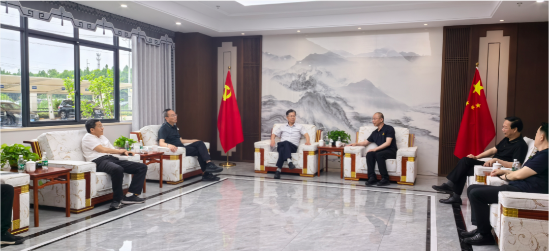 Nantong CPPCC Vice Chairman Lu Jianxin Visits Jiangsu Guokong Electric Power Equipment Co., Ltd.: Focusing on Technological Innovation and Enabling High-Quality Development — 2